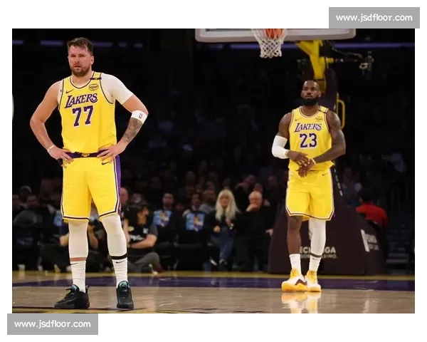 湖人队对决热火队精彩录像回顾全场攻防焦点瞬间解析战术与球星表现